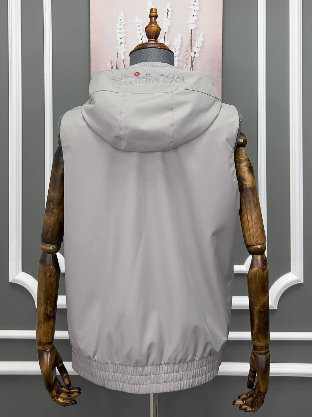Безрукавка Kiton