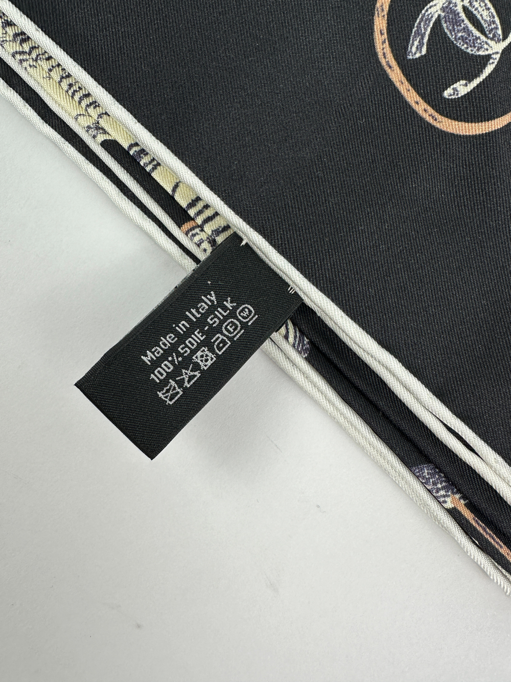 Платок Chanel Nine