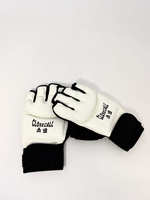 Перчатки для каратэ Closecall белые