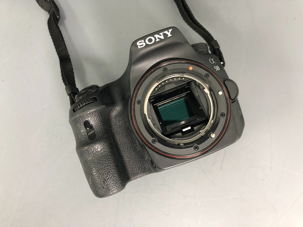 Sony A58 Kit DT 18-55mm 3.5-5.6 SAM II 3.800 кадров