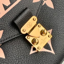 Louis Vuitton Pochette Metis