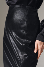 4844 Юбка женская (черный)