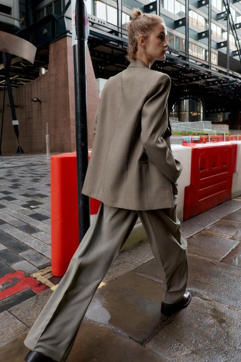 ZARA ПРЯМЫЕ БРЮКИ С РЕМНЕМ, СЕРО-КОРИЧНЕВЫЙ