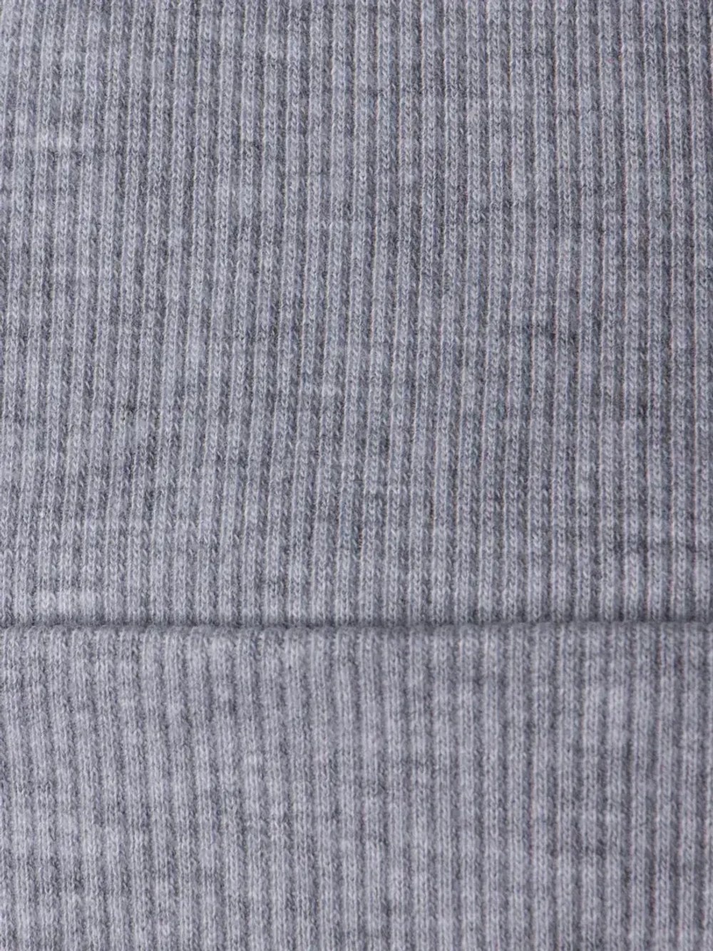 Шапка детская со снудом на осень