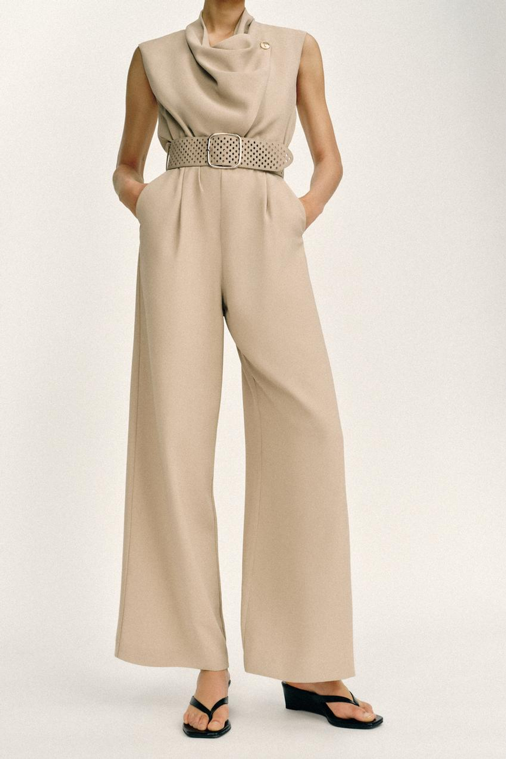 ZARA КОМБИНЕЗОН С ПОЯСОМ, ПЕСОЧНЫЙ