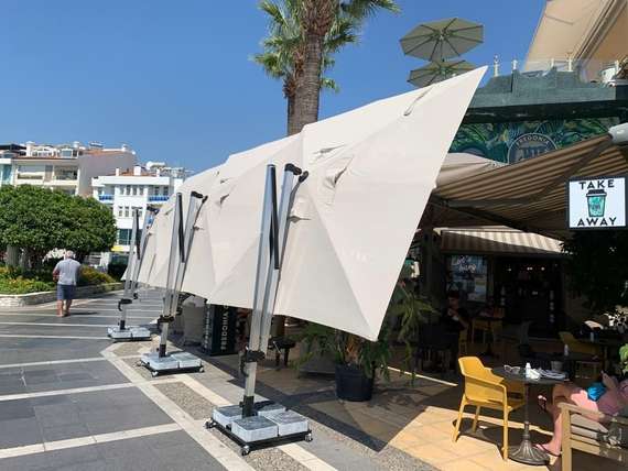 Зонт профессиональный 3х3 м Banana Plus, серебристый, бежевый