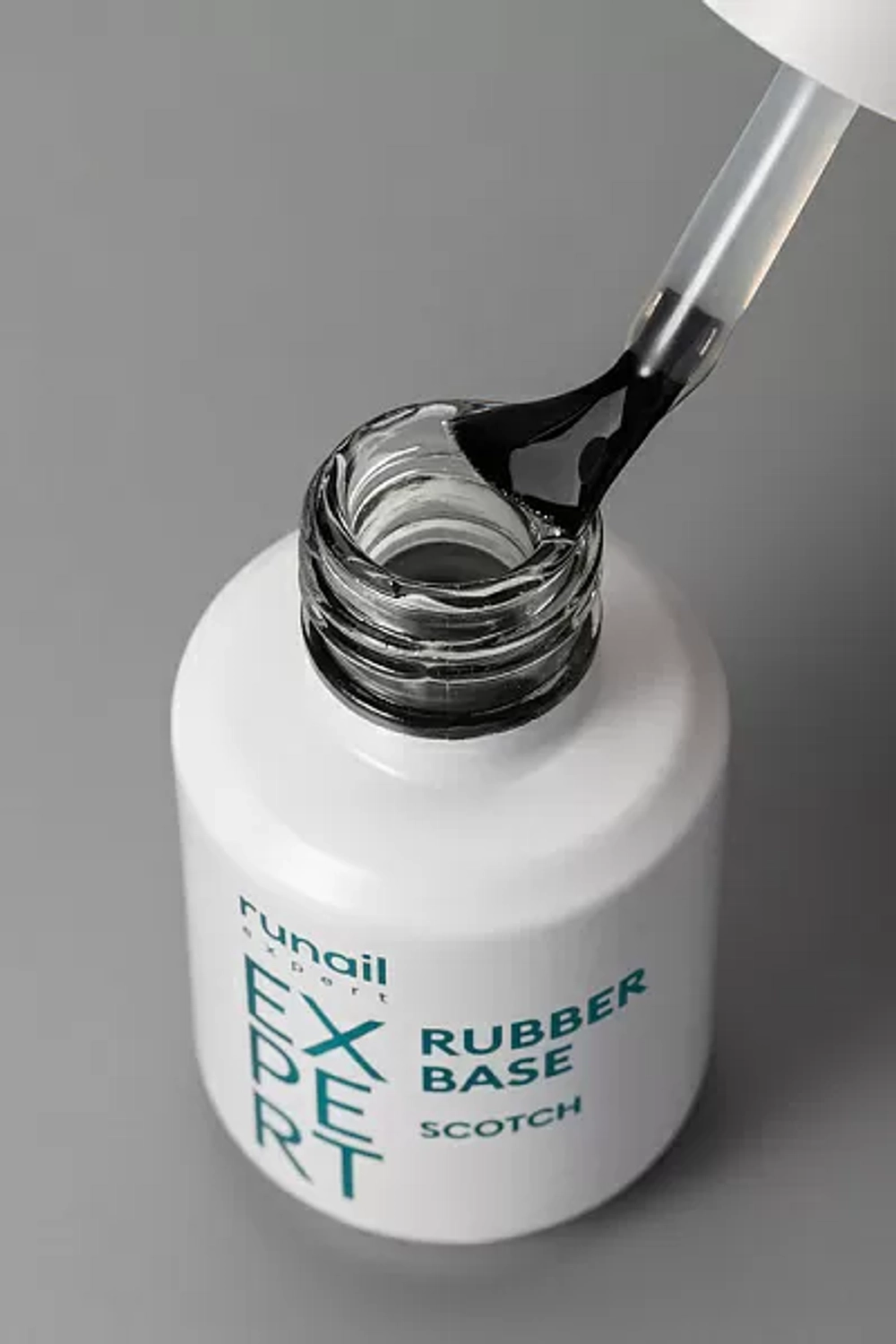 Runail Expert База Rubber base scotch, 18 мл