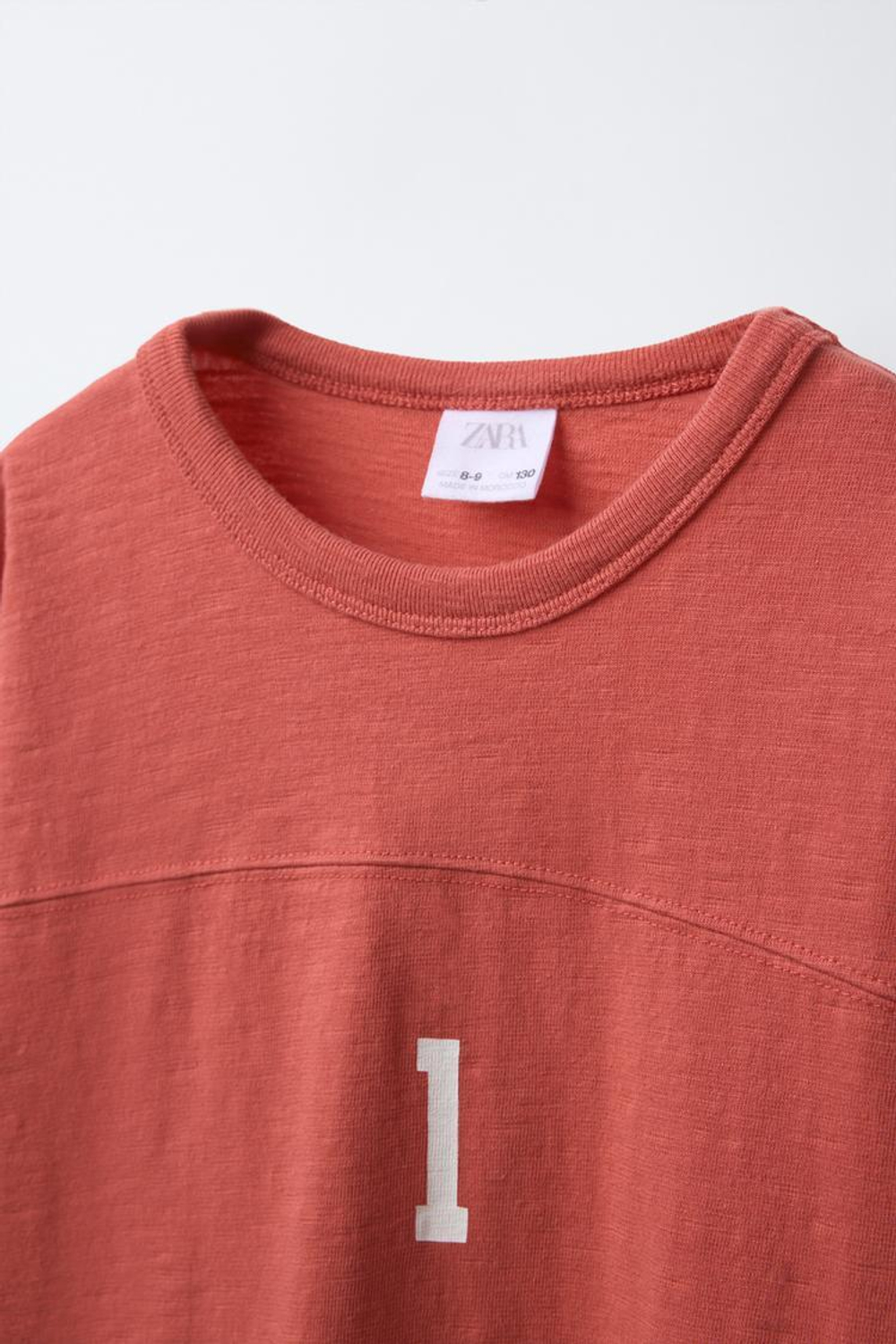 ZARA ФУТБОЛКА С НАШИВКАМИ, КРАСНЫЙ