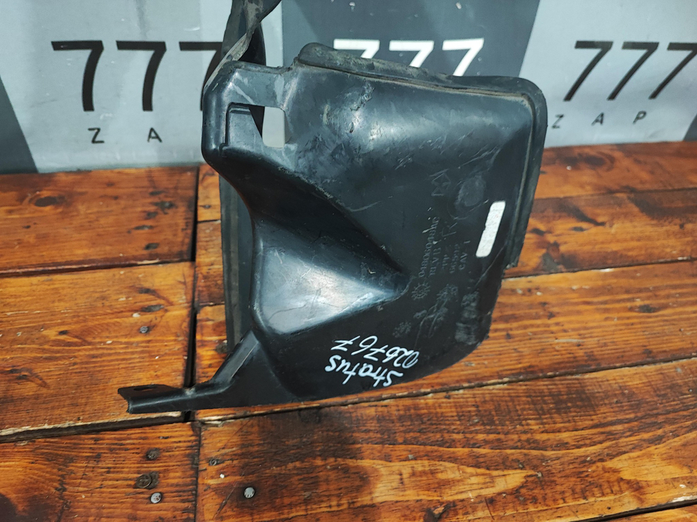 Воздуховод радиатора правый Sebring, Stratus 01-07 Б/У Оригинал 4806048AC