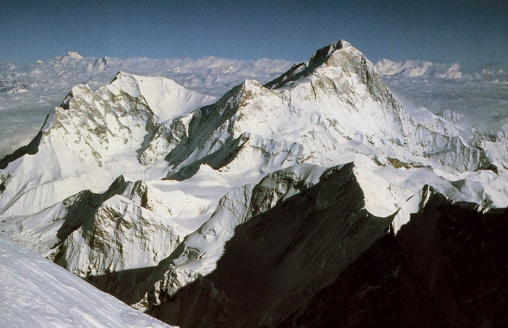 Чомо Лонзо: гималайская вершина, которая не нуждается в славе