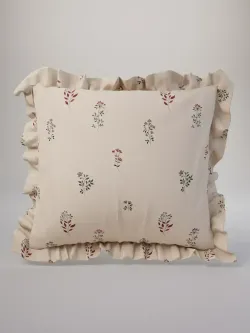Декоративная наволочка с рюшами, оборками "Гербарий Эко" 70х70 см, 1 шт, без молнии