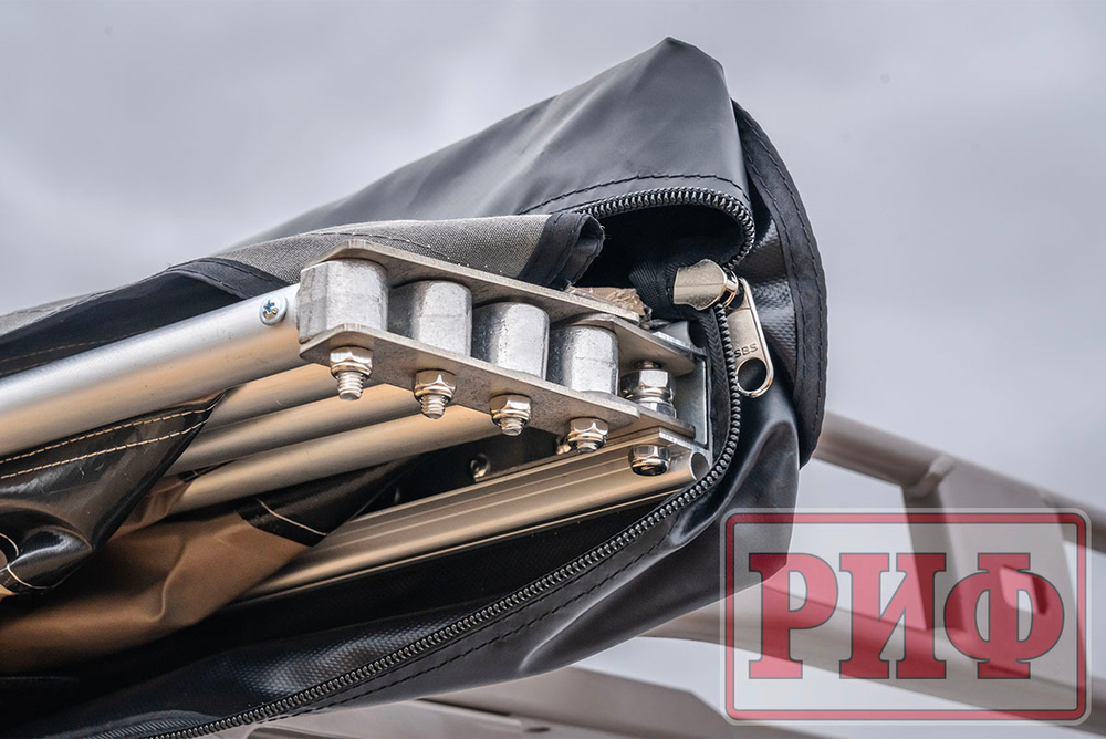 Маркиза автомобильная комбинированная (прямоугольная с веерной частью) 2,0х2,0 м (левая) РИФ