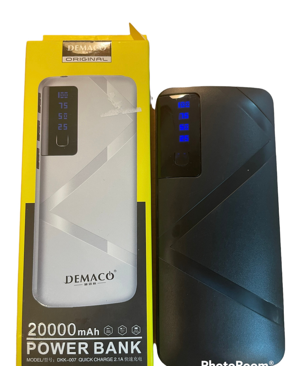 Внешний аккумулятор (Power bank) 3 USB Demaco DKK-007  20000 mAh (черный) с фонариком