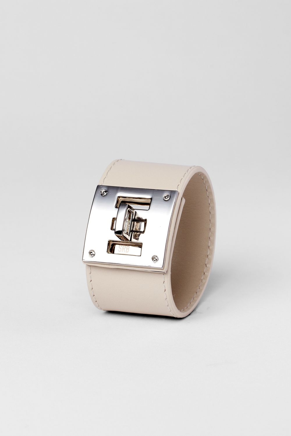 MISTRESS БРАСЛЕТ 14 MILK