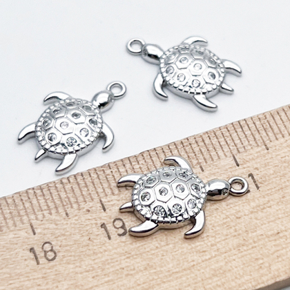 Подвеска Черепаха, цвет серебро (родий), фианиты, размер 18*13 мм, цена за 1 шт