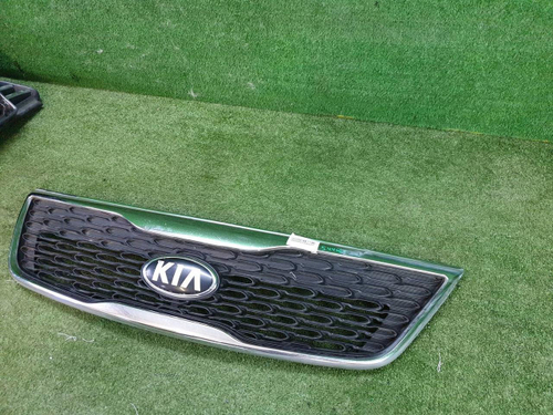Решетка радиатора KIA Sorento 2 XM (2012-2021)