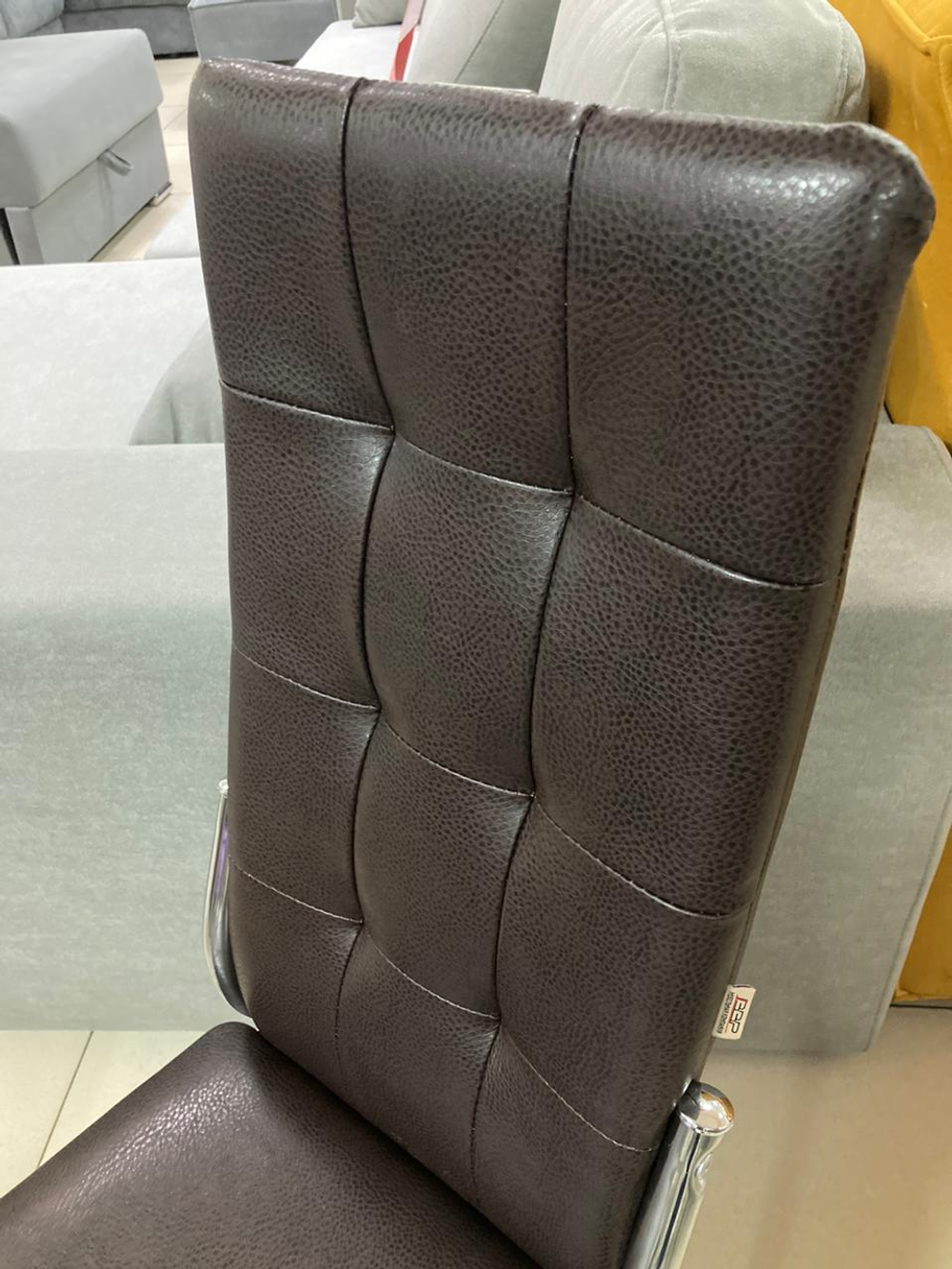 Стул Хилтон каркас хром квадрат основание экокожа шоколад