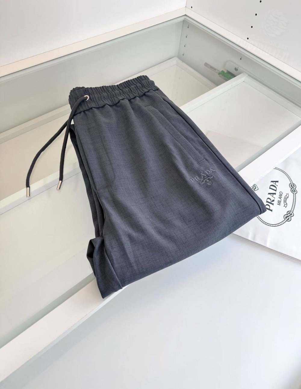 Спортивные штаны Prada