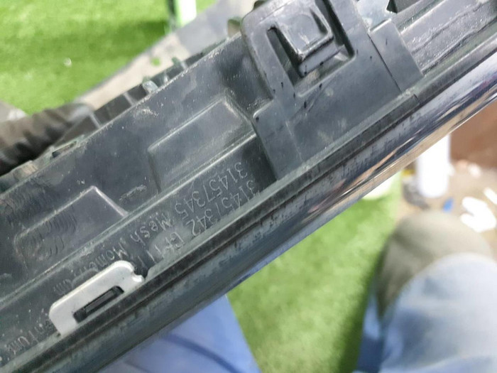 Решетка радиатора Volvo XC40 (2017-2022)