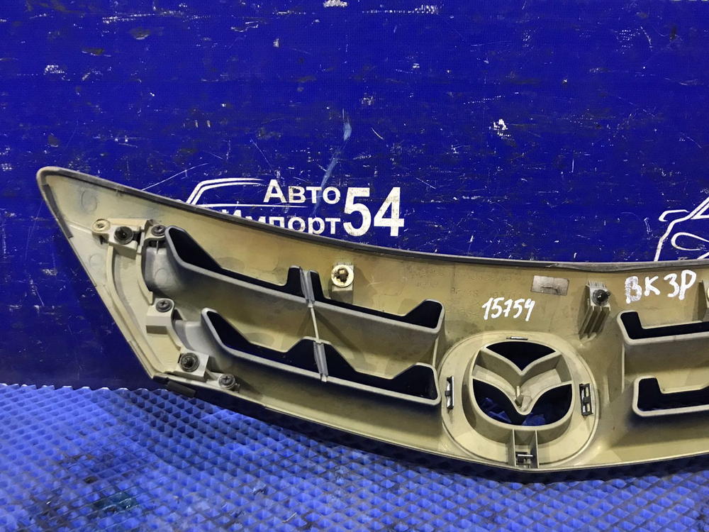 Решетка радиатора MAZDA AXELA 2003-2006