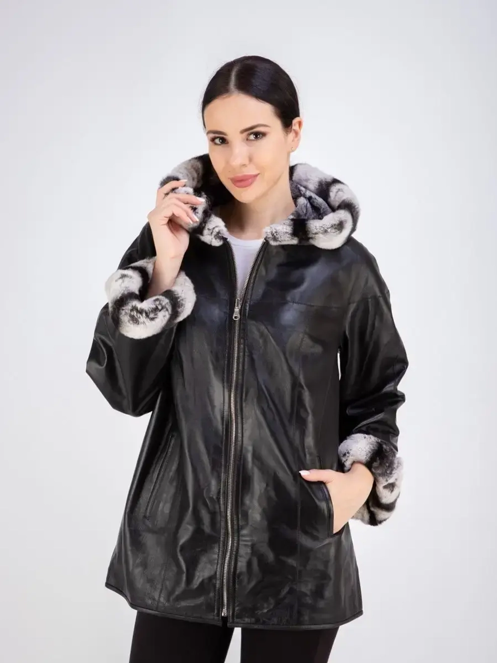 Куртка из натуральной кожи с капюшоном двустороннее