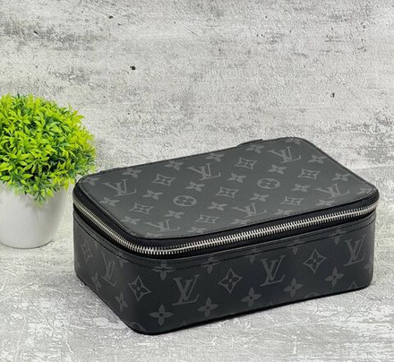 Несессер Louis Vuitton
