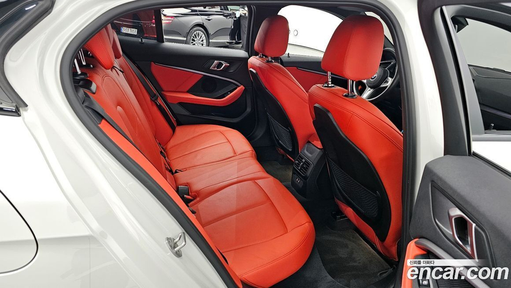 BMW 1 Series (F40) 120i M Sports (08.2021)