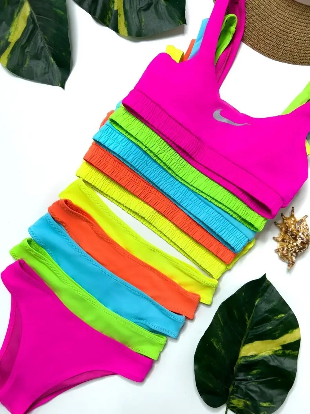 купальник раздельный Nike спортивный 3 в 1 топ с шортами