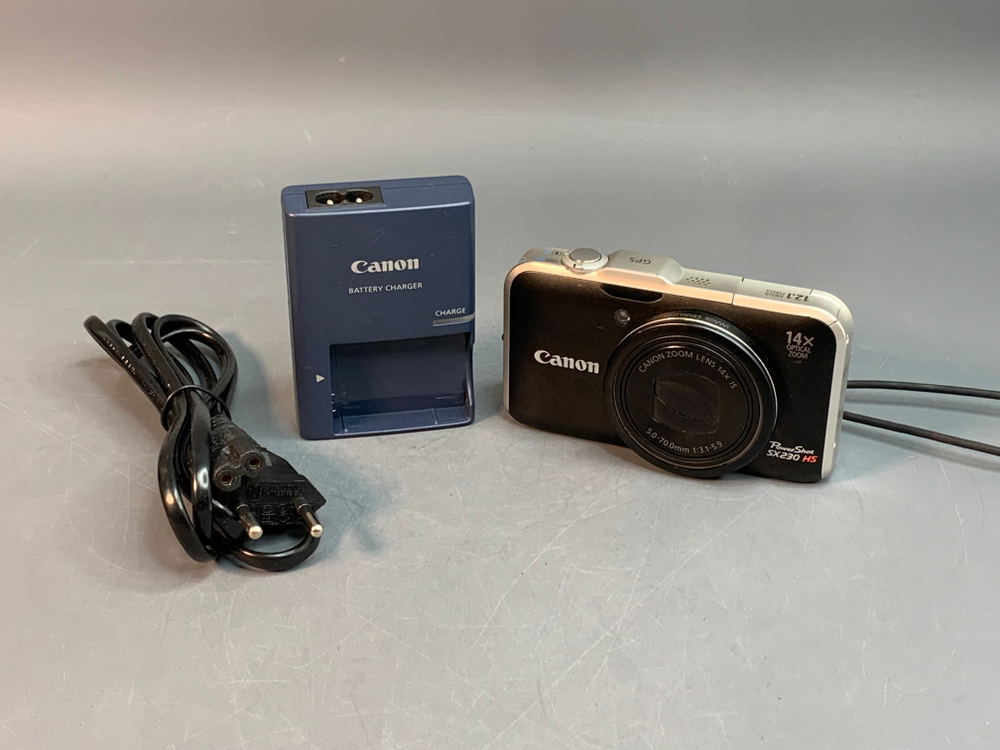 Canon PowerShot SX230 HS