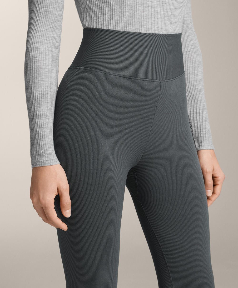 OYSHO Бесшовные легинсы в рубчик Super Extra Warm длиной 70см, антрацитово-серый