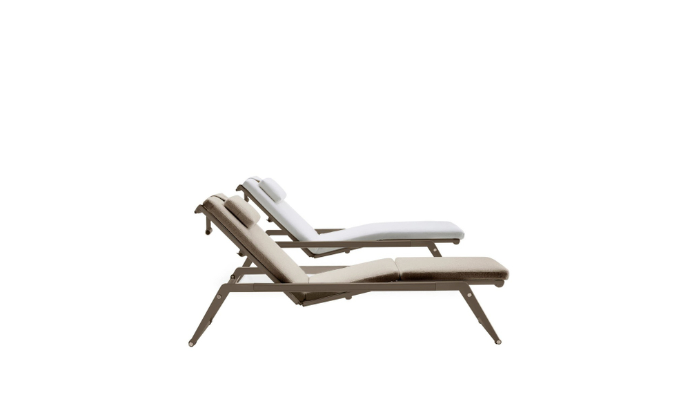 Шезлонг B&B Italia Mirto Outdoor