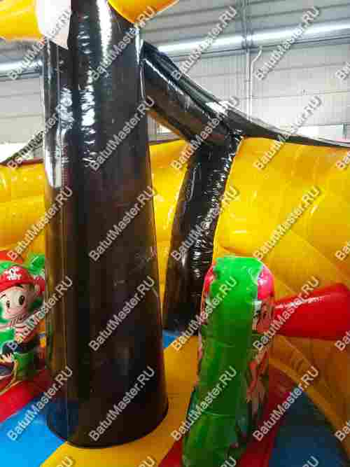 Коммерческий надувной батут "Кораблик акулы"