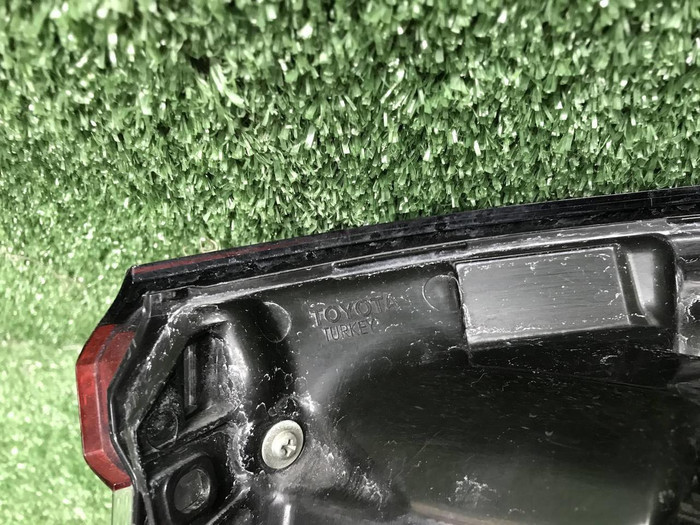 Фонарь левый внешний Toyota Corolla Е210 (18-нв)