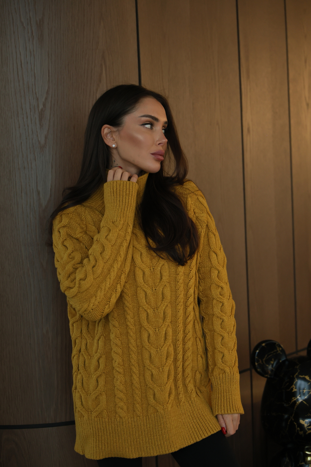 Свитер с косами