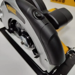 Сетевая циркулярная пила Dewalt 22V 230mm с лазером