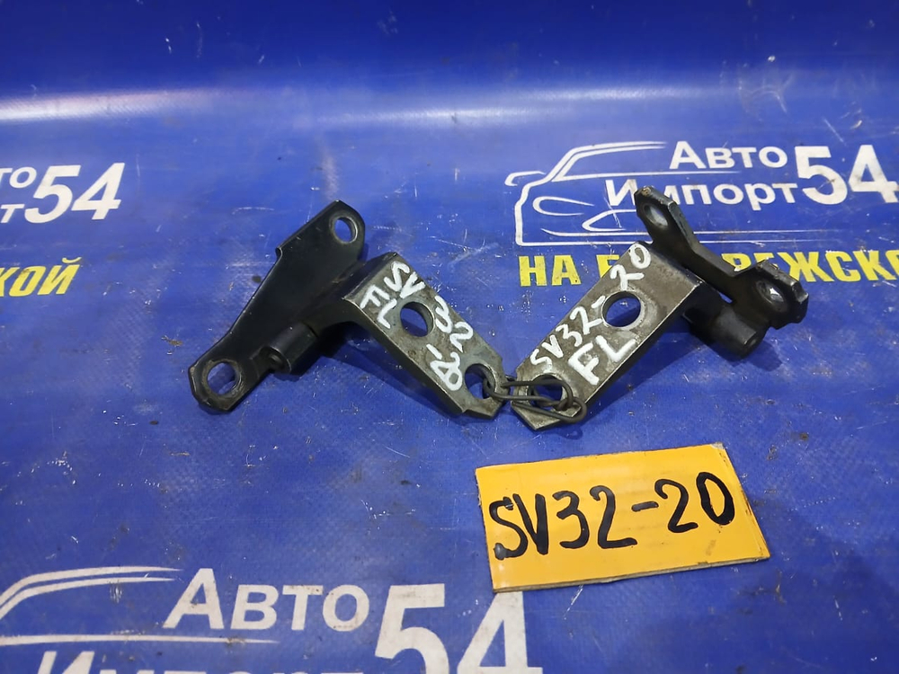 Петля двери передней левой TOYOTA CAMRY 1991