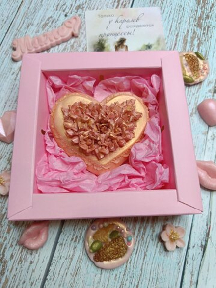 Фигурный шоколад ручной работы