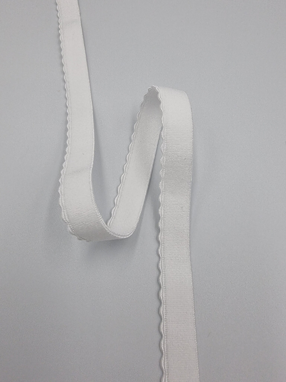 Ажурная становая резинка белая 11 мм РА224