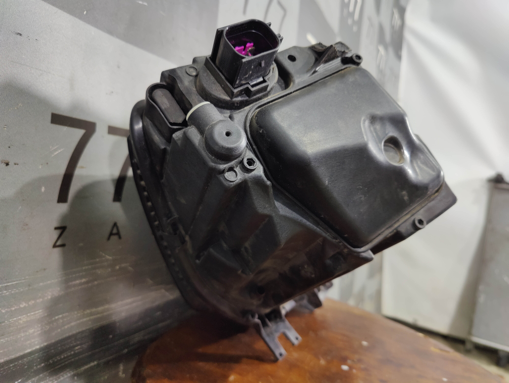 Фара левая LЕD Audi A4 (B9) 19-нв Б/У Оригинал 8W0941033D