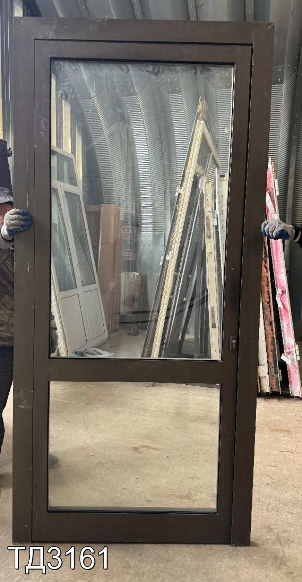 Дверь алюминиевая Б/У 2410(в) x 1110(ш)