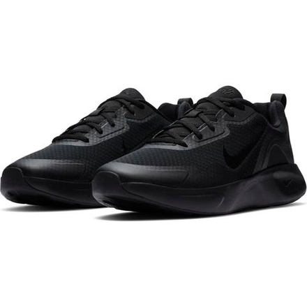 NIKE / Кроссовки