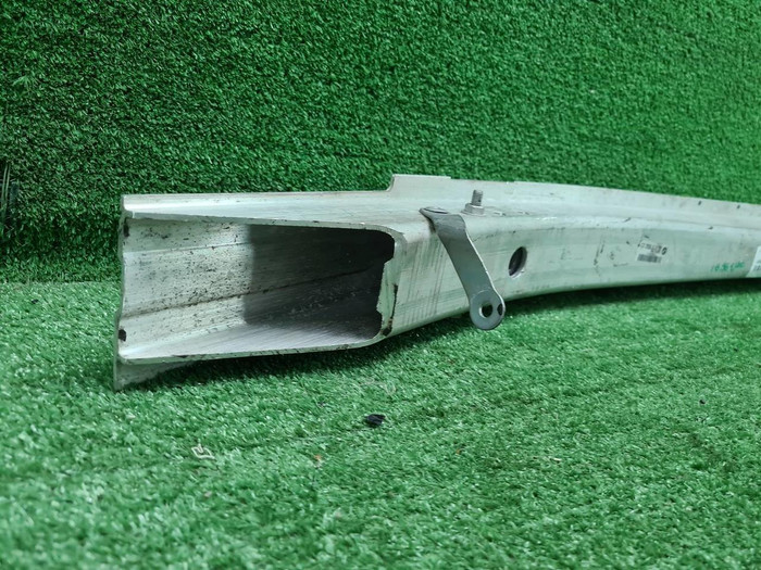 Усилитель передний BMW 5er F10 F11 (2009-2017)