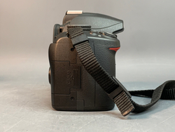 Nikon D3000 Kit 18-55mm 3.200 Кадров