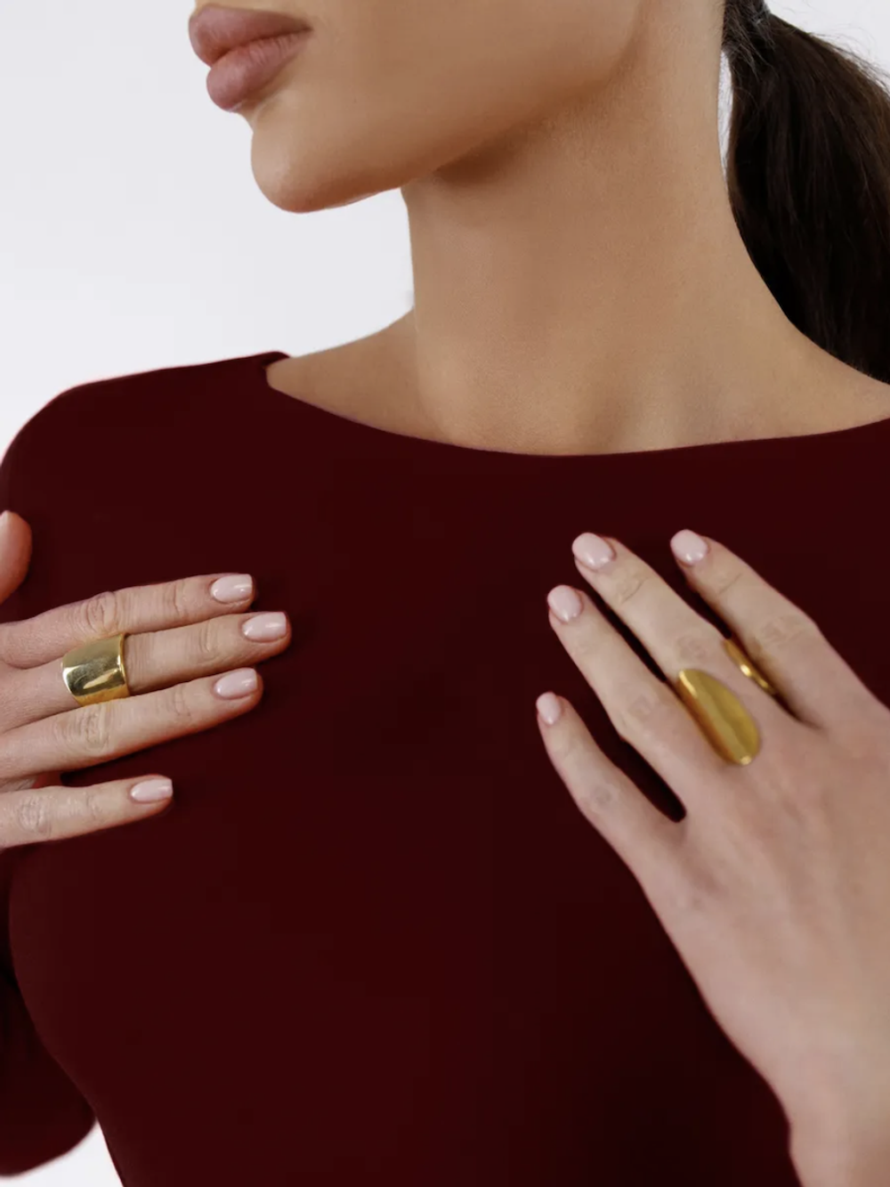 Платье облегающее миди