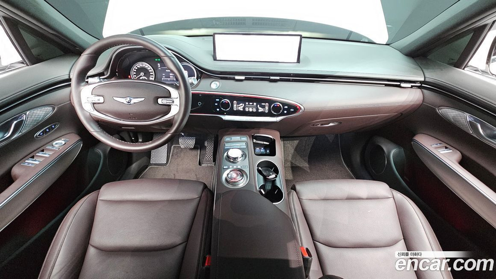 Genesis GV70 2.5T Бензин 2WD (06.2021)