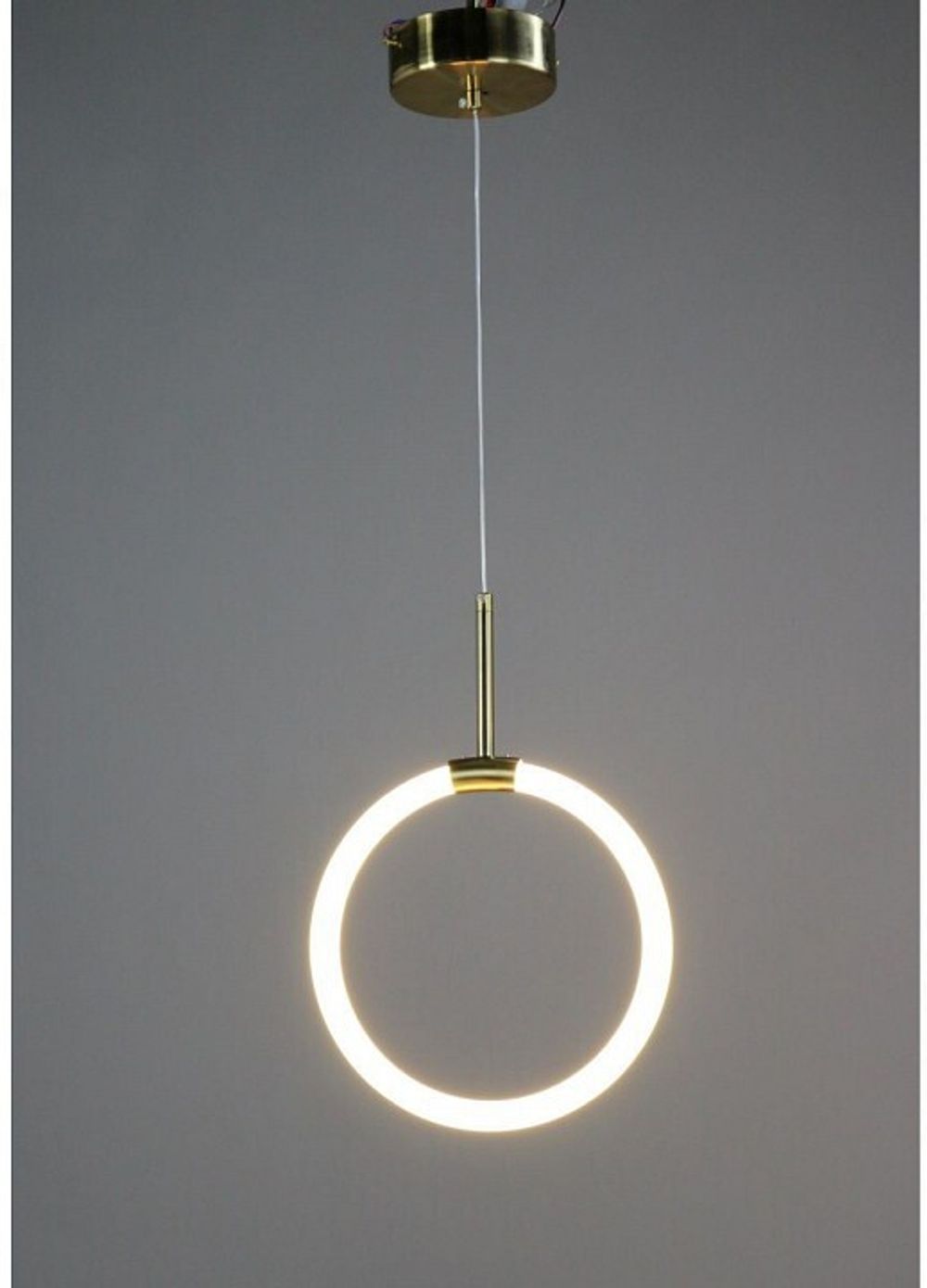 Подвесной светильник Zortes Jessy ZRS.01043.01