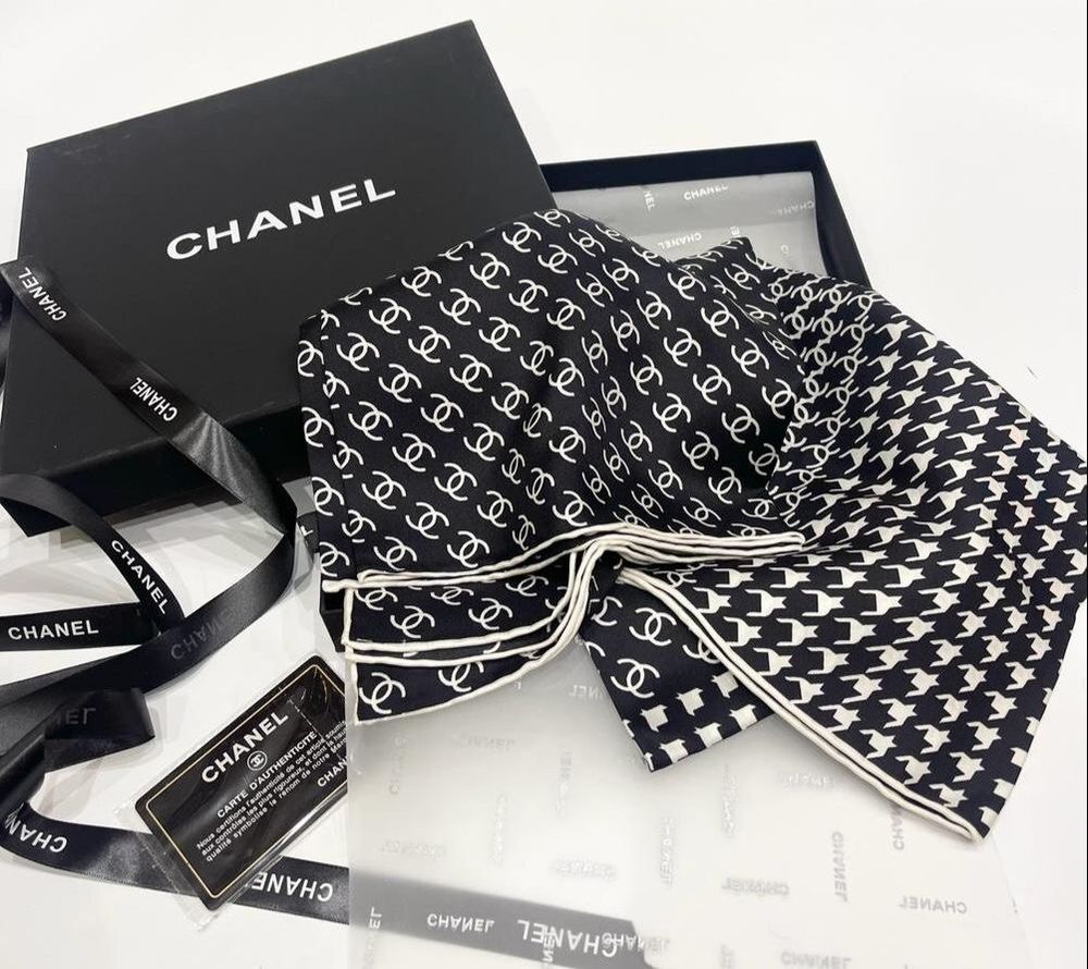 Свитер CHANEL