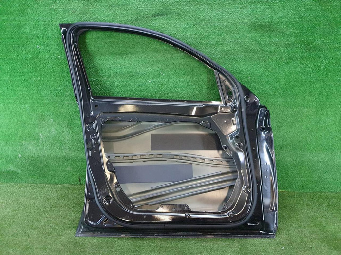 Дверь передняя левая Mercedes GLC C253 (2016-2023)