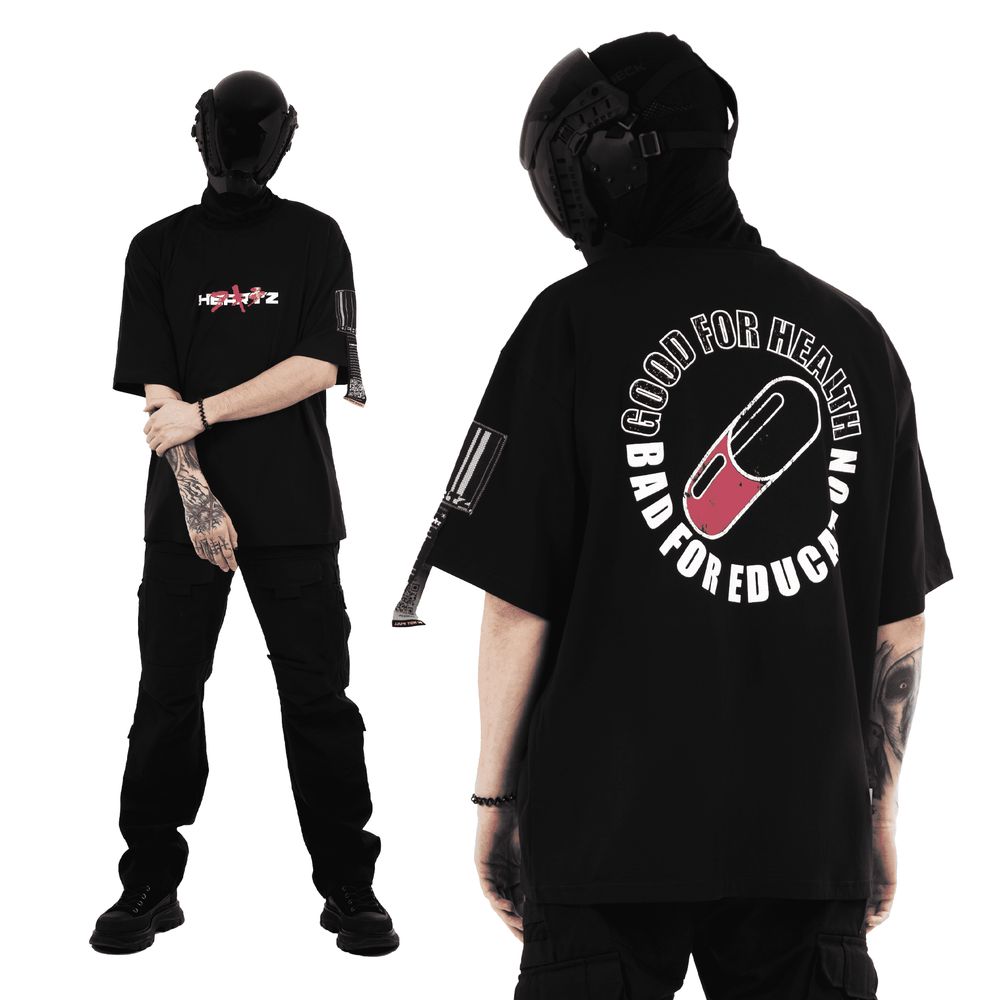 Купить Футболка Heartz Akira черная Футболка Heartz Akira черная