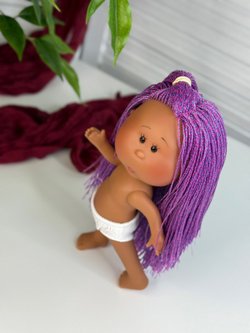 Кукла Nines виниловая 23см Little Mia Latina без одежды (3199WL8A1)